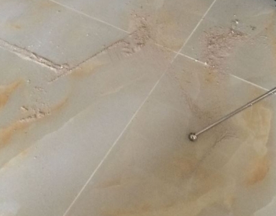 榕江瓷砖空鼓维修公司分享粘合剂选择不当在瓷砖铺贴过程中可能导致以下问题
