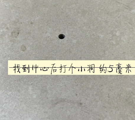 榕江瓷砖空鼓维修公司专业解答在瓷砖铺贴过程中，如果砂料搅拌不均匀，将会带来以下问题